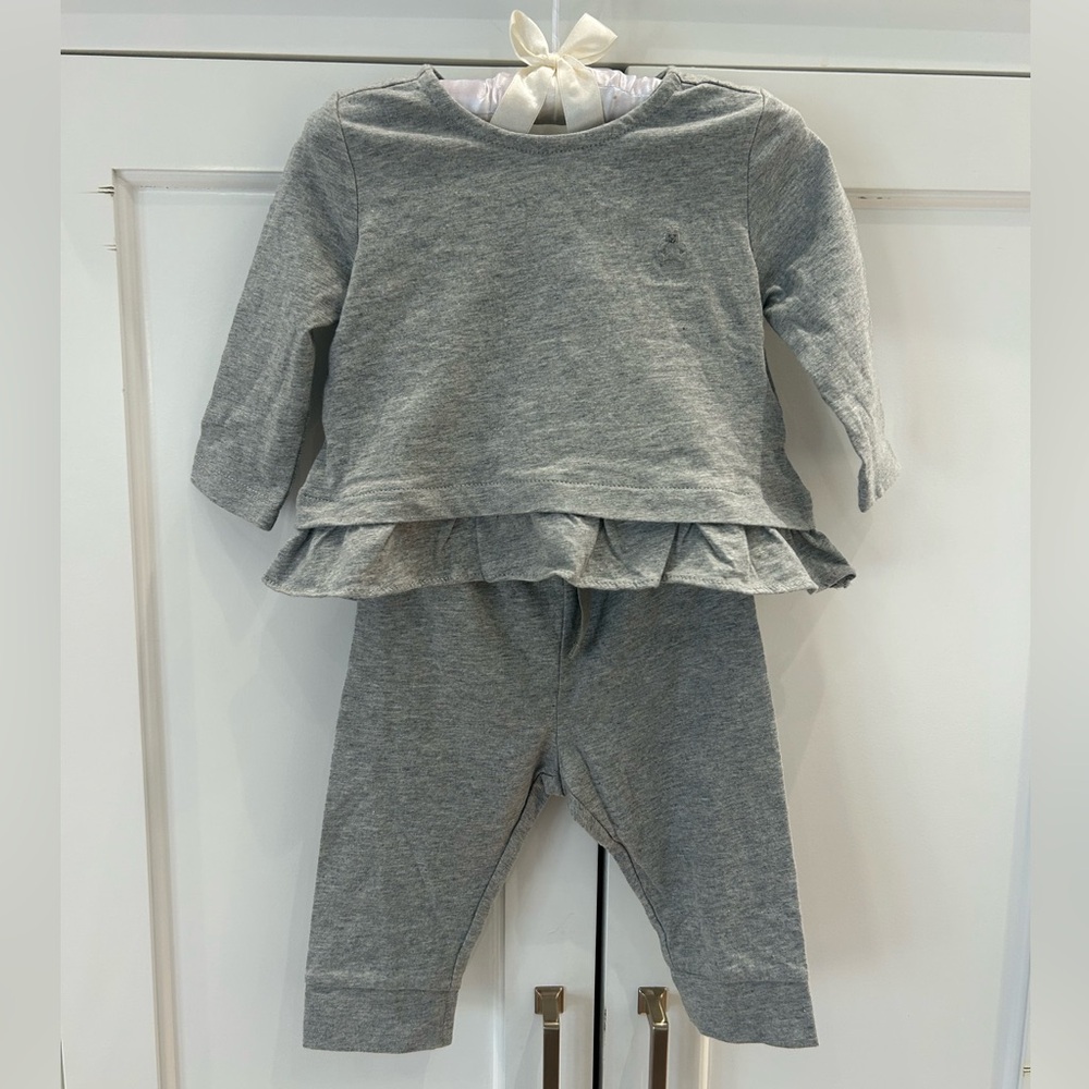 NWT GAP Ruffled Gray Baby Matching Set - Picture 3 of 6